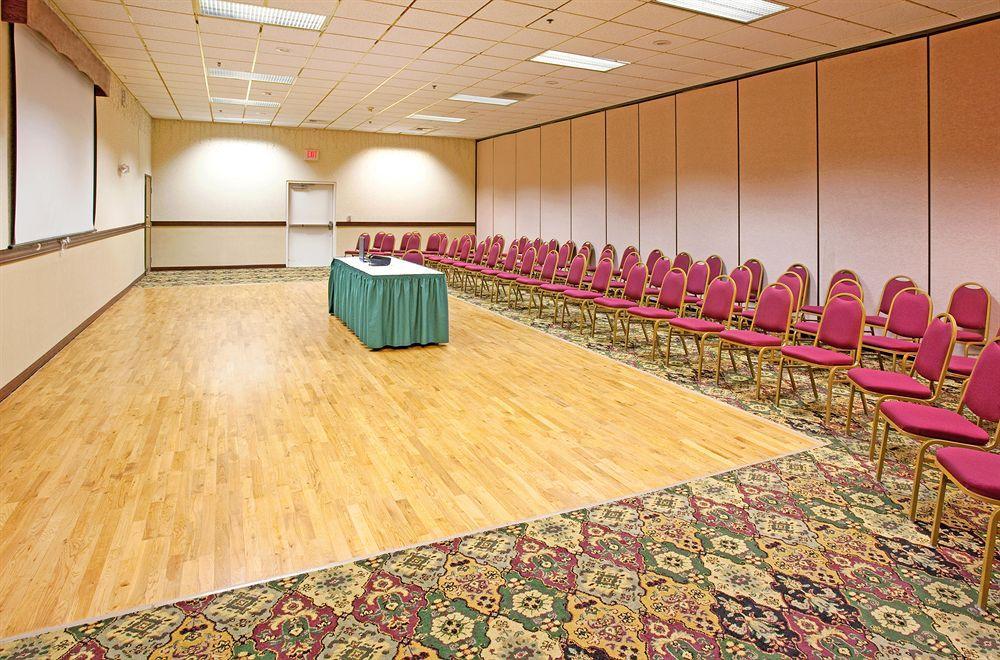 Country Inn & Suites By Radisson, Sidney, Ne 외부 사진